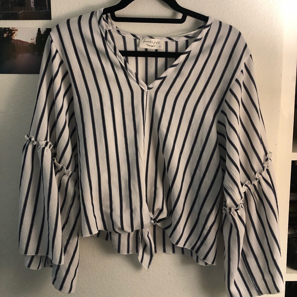 Gorgeous Striped blouse 💙